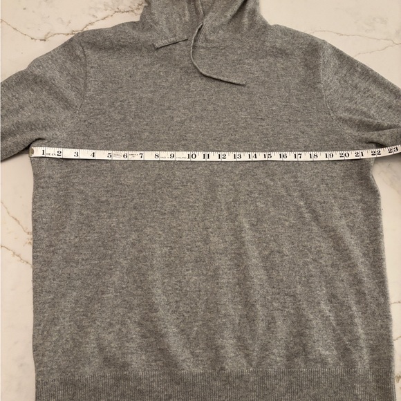 100% Cashmere J. Crew sweater hoodie - Picture 5 of 14